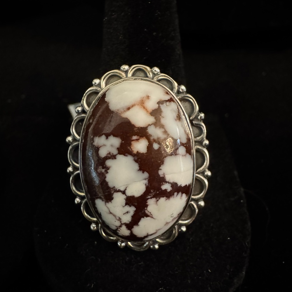 Elegant sterling Silver and‎ wild horse Ring